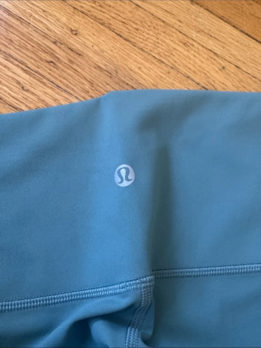 Lululemon Tidewater Teal wunder under